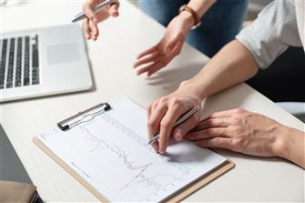 日联科技子公司拟以4890万元新币收购SSTI控制权