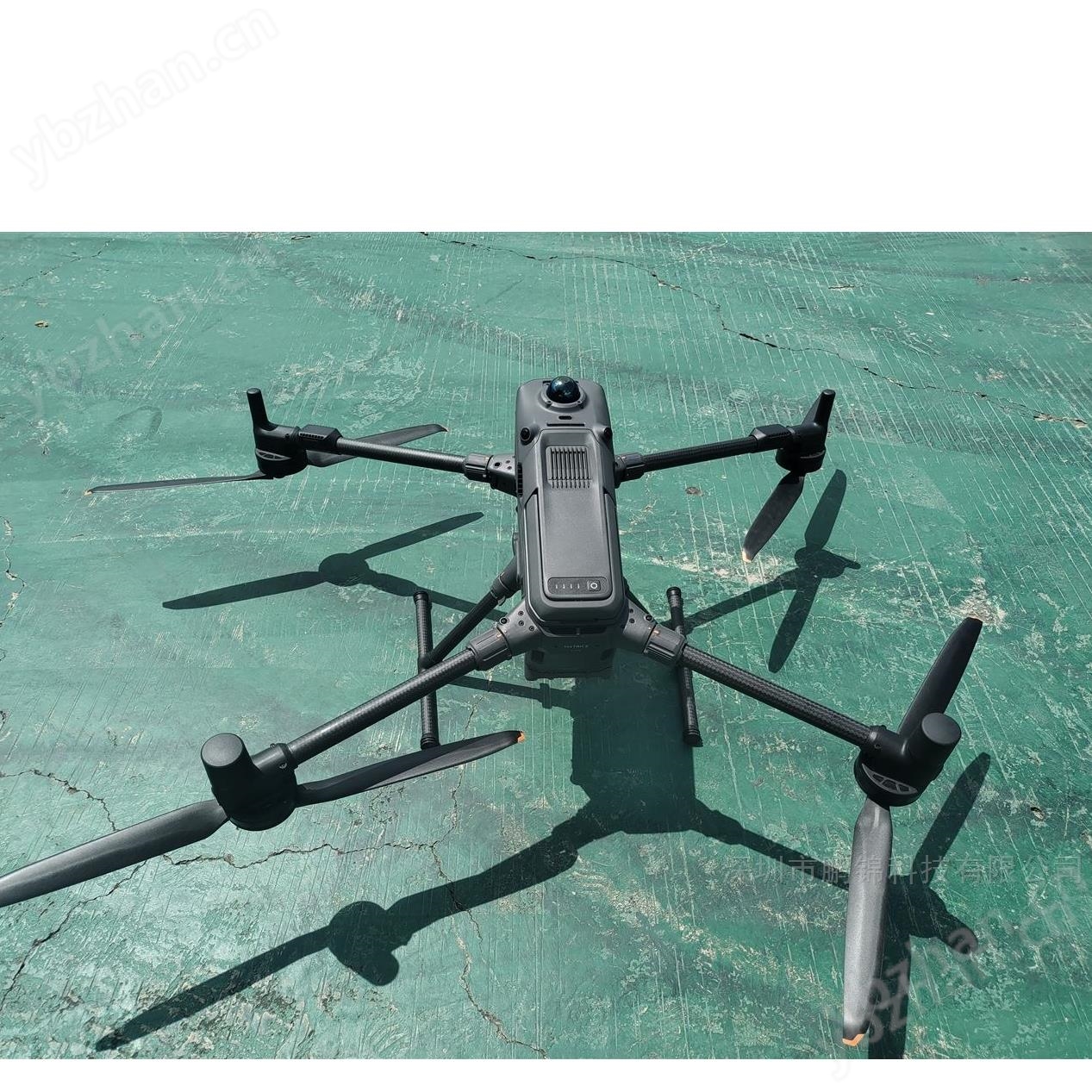 大疆M400无人机挂载负载仍飞59分钟6kg载重